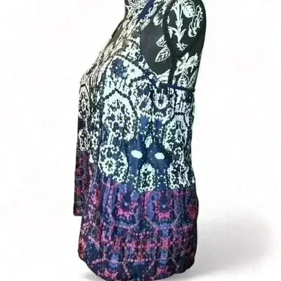 Monteau Women's Multicolor Geometric Halter Tank Top Size M - Picture 2 of 7